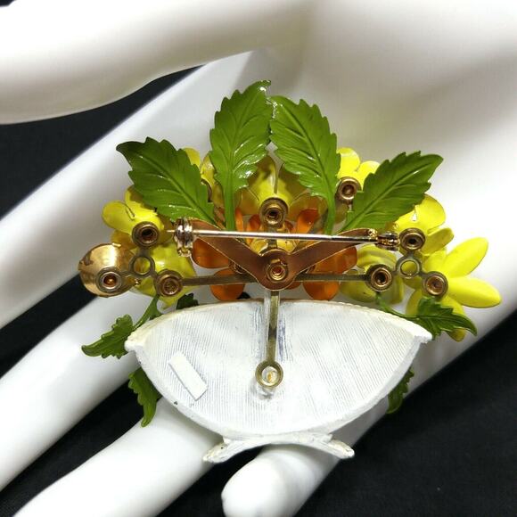 Vintage Enamel Flower Basket Brooch, Rhinestone Centers, 1960s, 2 1/2 Inches - Picture 4 of 10